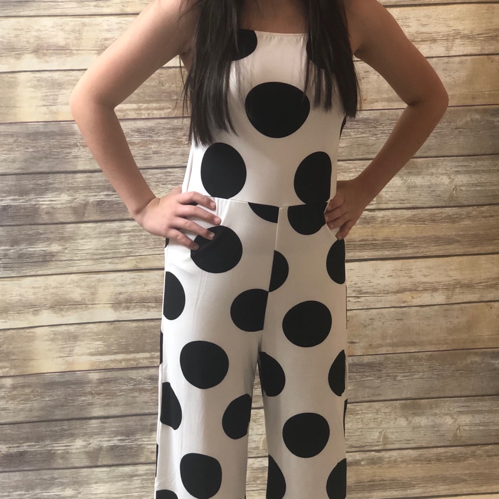 🌞Fun in the Sun 🌞 Polka Dot Jumper! 🌞